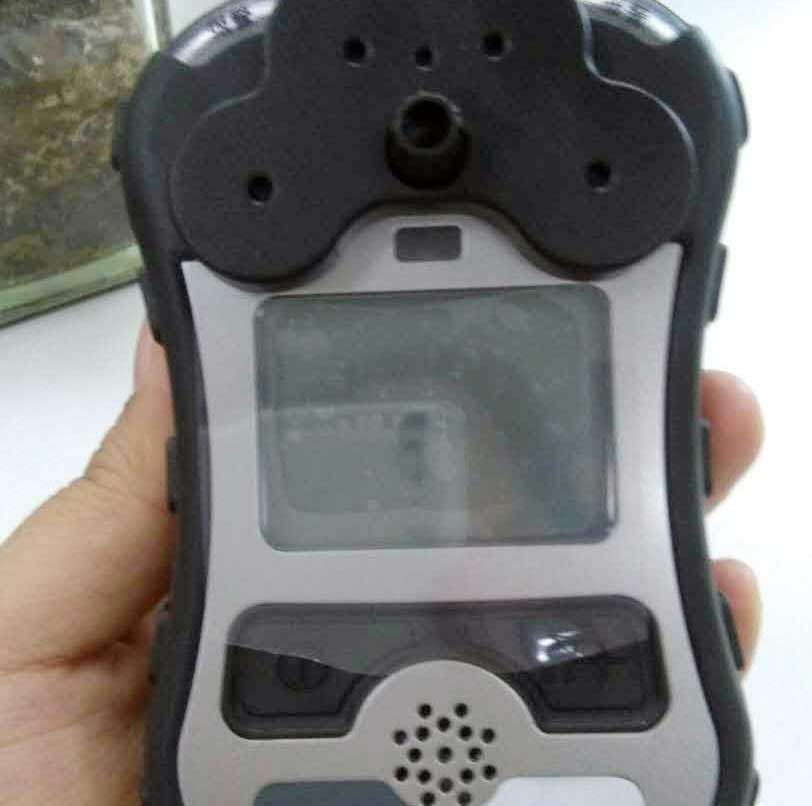 <b>可远程监控的便携式复合气体检测仪华瑞PGM-268</b>