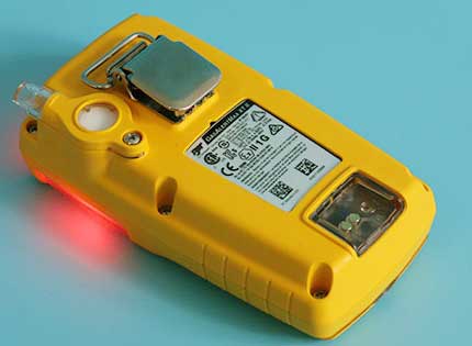 <b>如何检测华瑞气体检测仪的传感器？</b>